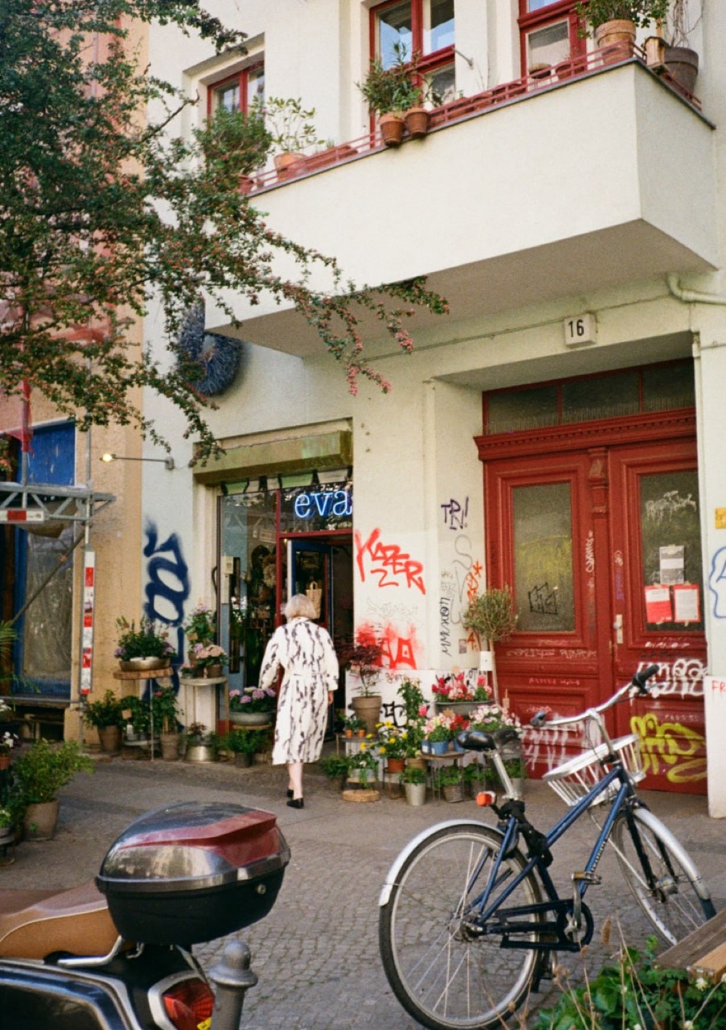 A Berlin flower shop storefront